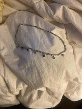 18” tennis necklace with lobster claw and seven precious stone, colored hearts